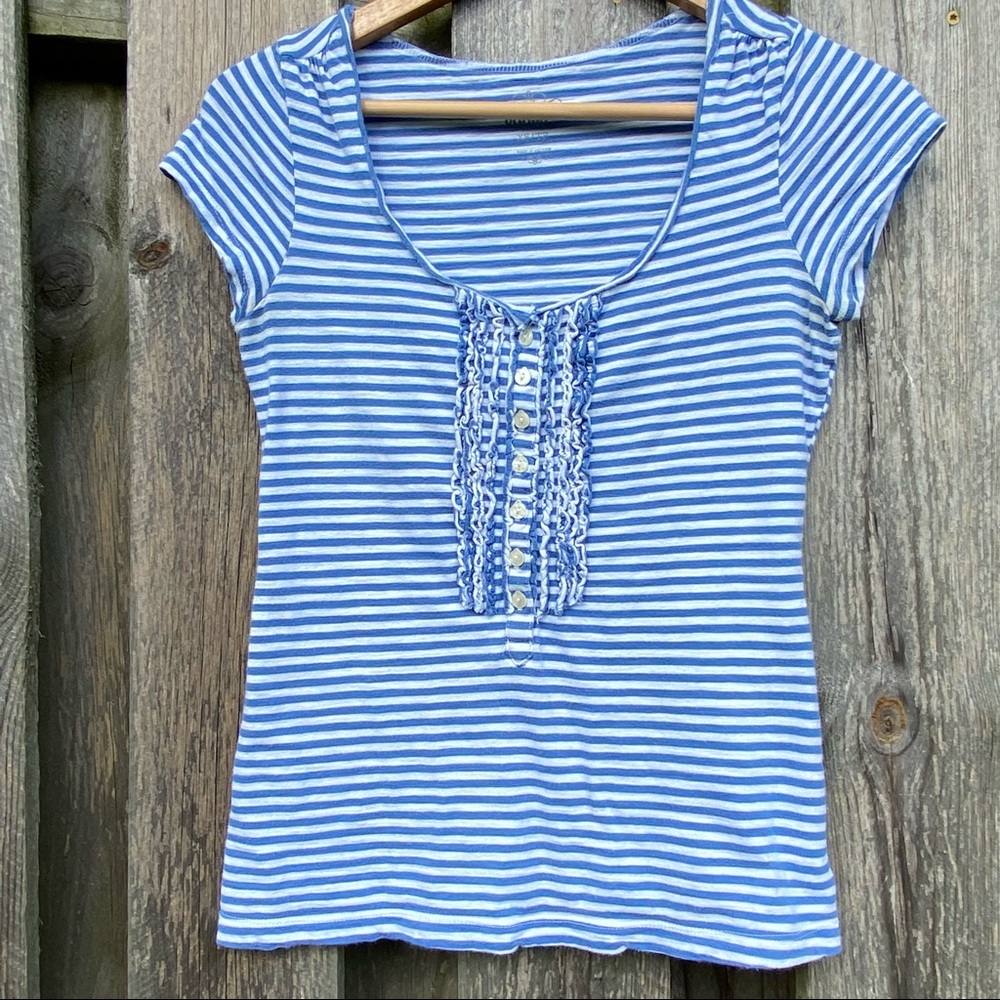 Old Navy Retro 2011 Striped Ruffle front Short sleeve Tee scoop neck 100…